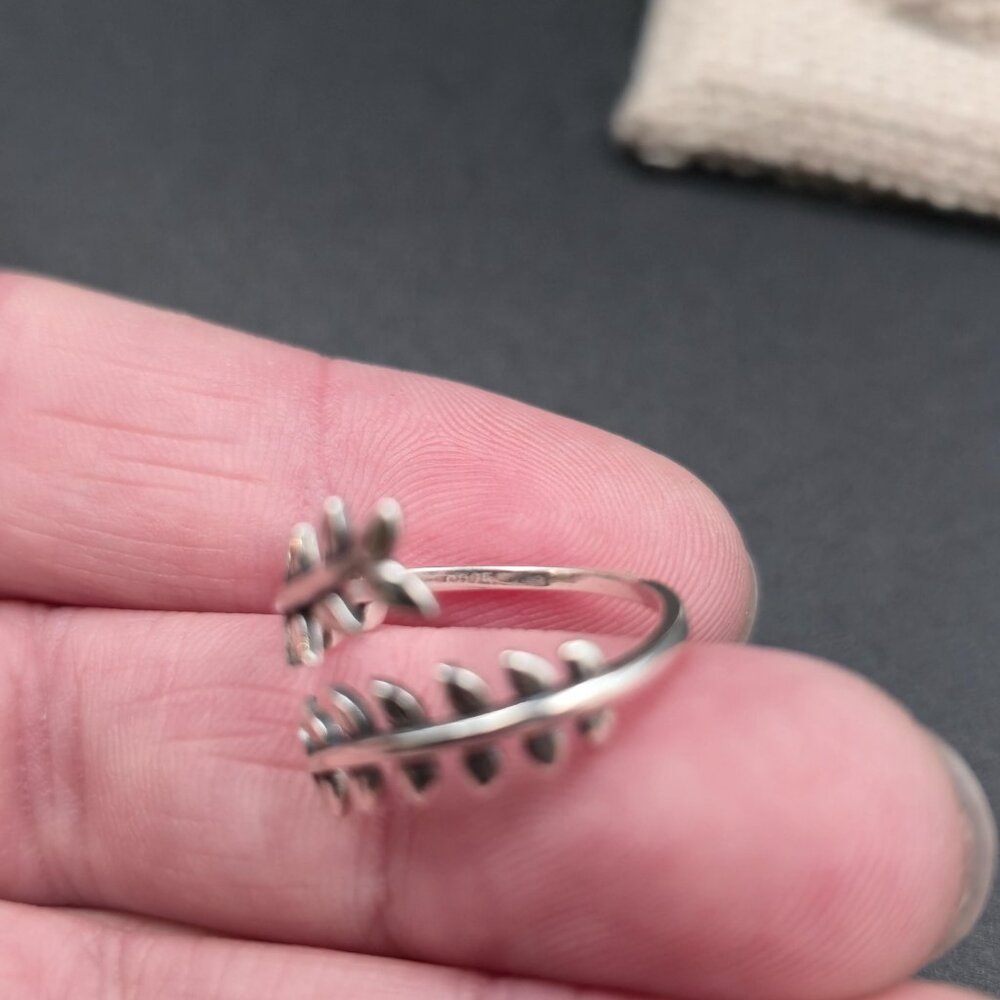 Size 5.5 Sterling Silver Several Leaves Nature Open Ring A6848 - Picture 5 of 8